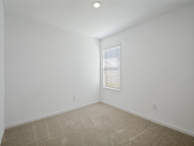 Building Photo - 6736 Bramblewood Dr