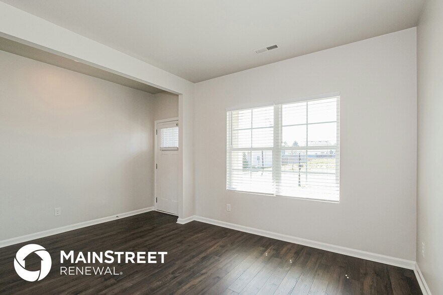 Building Photo - 23141 Downing Park Cir