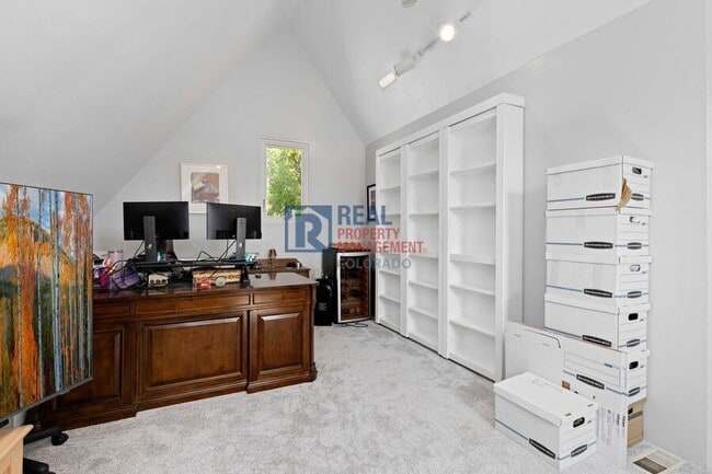 Building Photo - 88 W Irvington Pl