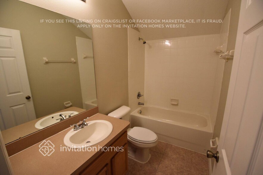 Building Photo - 11703 Summer Springs Dr