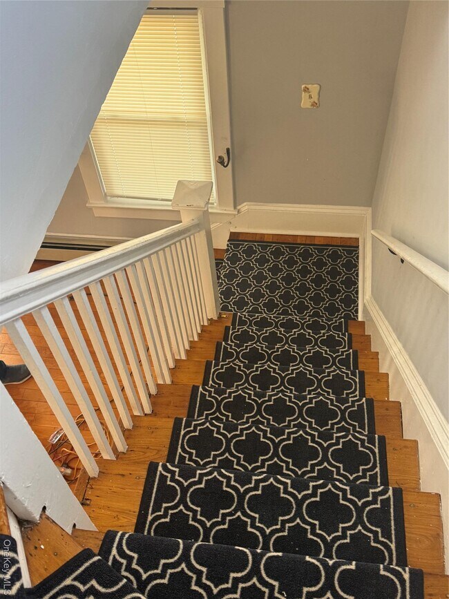 Building Photo - 15 Maple Grove St