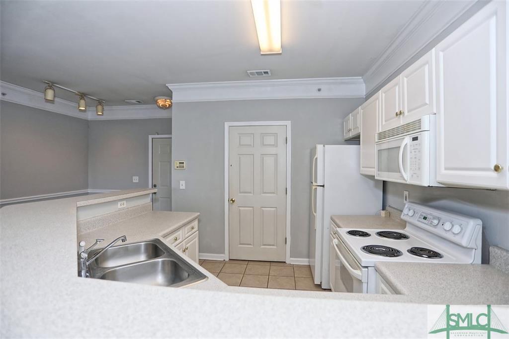 Building Photo - 2036 Whitemarsh Way