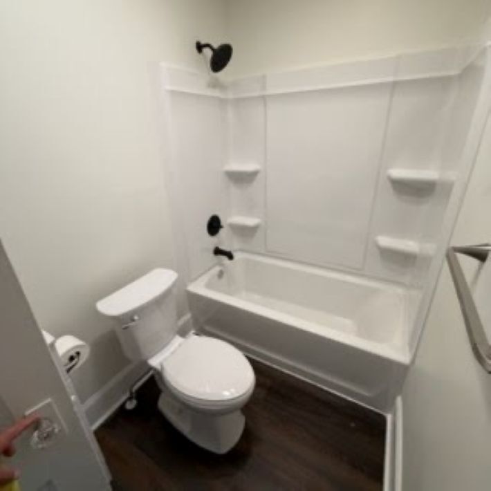 Building Photo - 600 N Hyde Park Ave