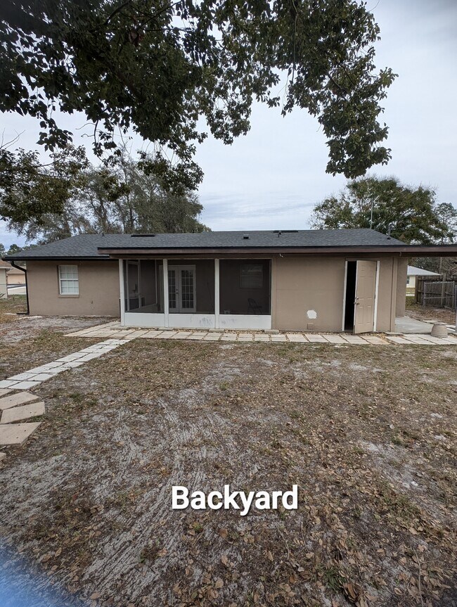 Building Photo - 508 Cavalier Ave