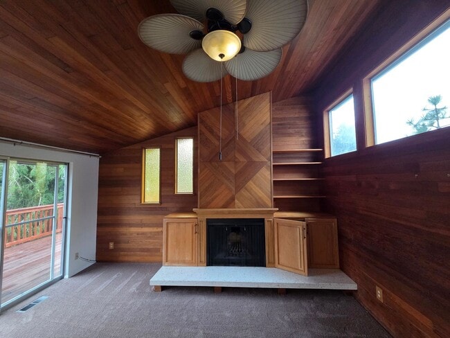 Building Photo - 2136 N 187th St