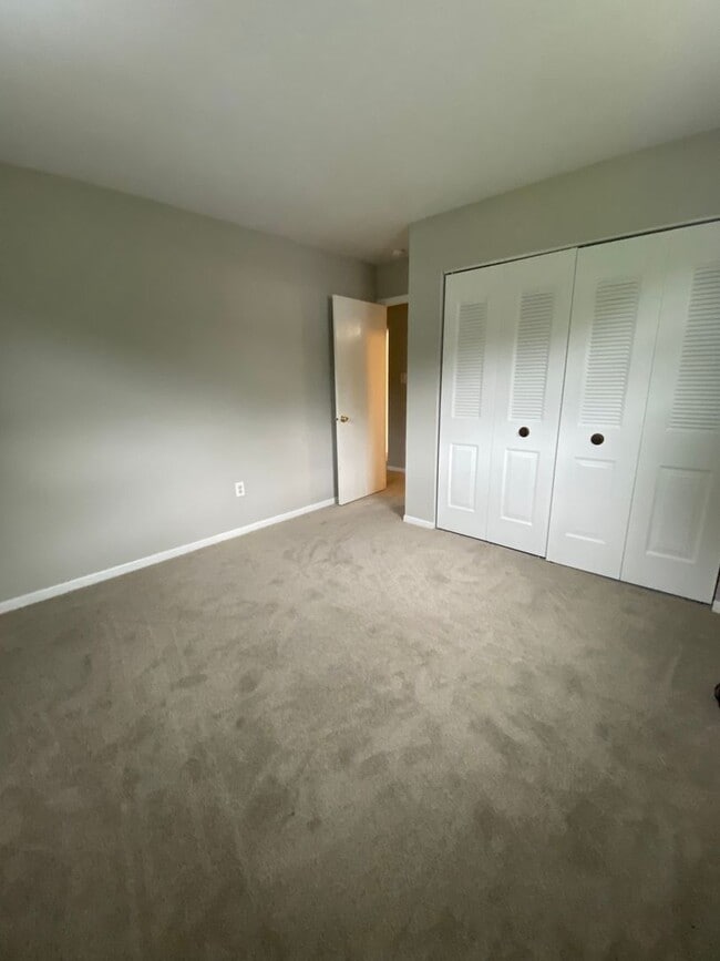 Building Photo - Attractive 3 Bedroom 1.5 Bath home in Mt. ...