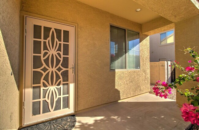 Building Photo - 17762 W Hearn Rd