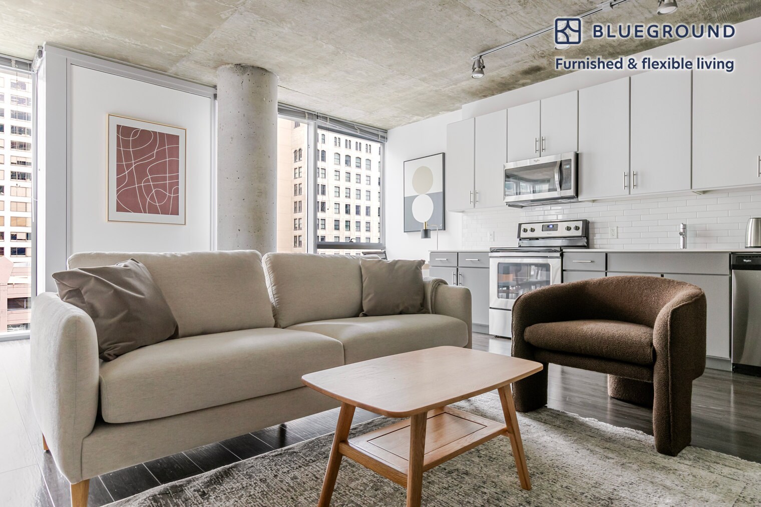 Building Photo - 215 W Lake St