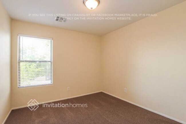 Building Photo - 12642 W Pasadena Ave