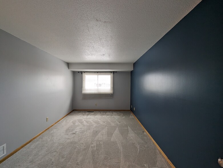 Master bedroom - 1112 E 145th St