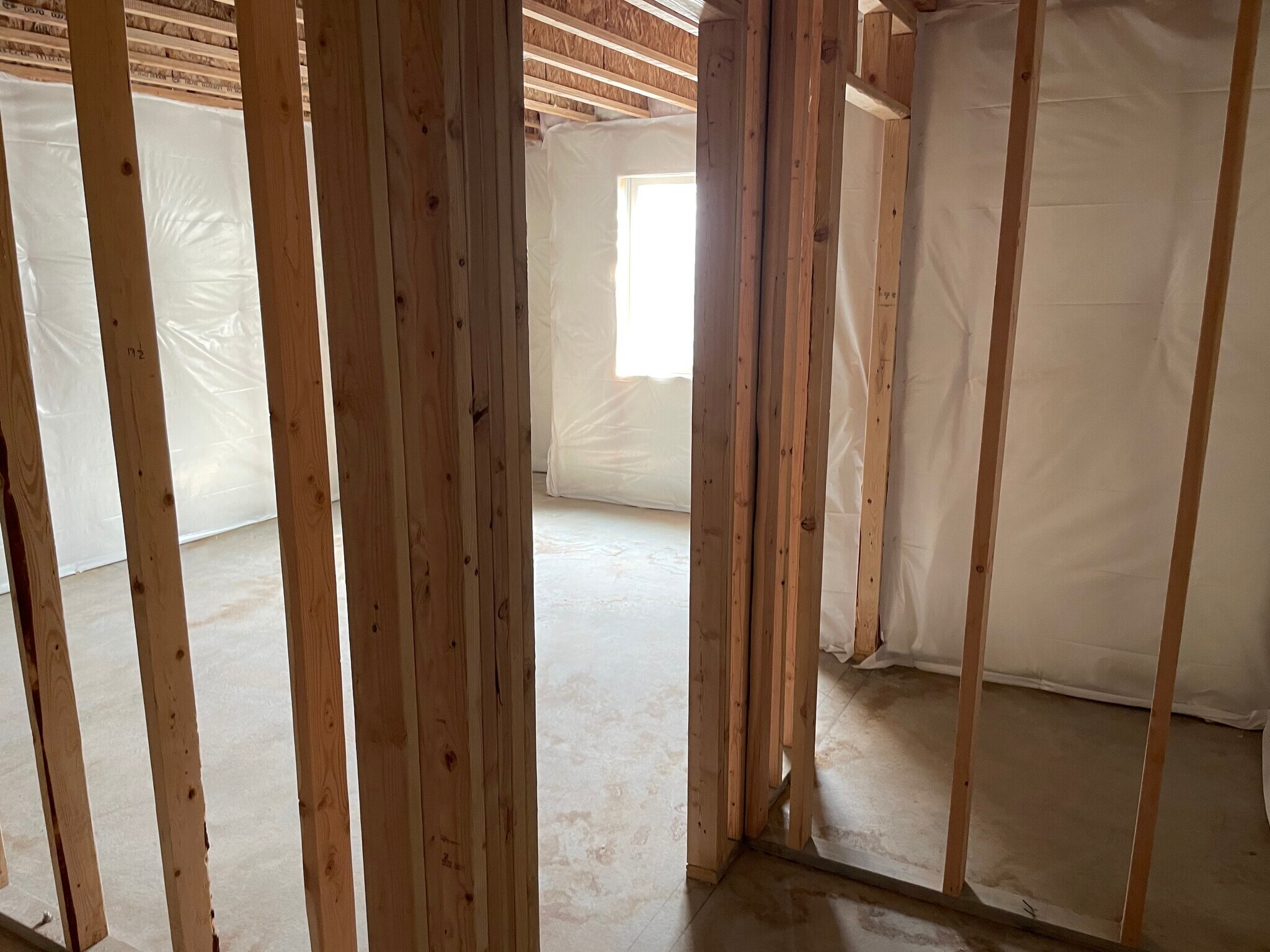 Building Photo - 775 Silvermaple Dr
