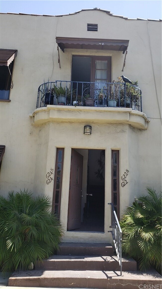 Building Photo - 622 Naranja Dr