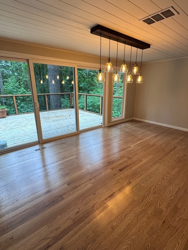 Building Photo - 16540 S Archer Dr