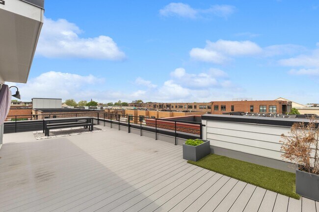 Building Photo - 293 Auden Ave