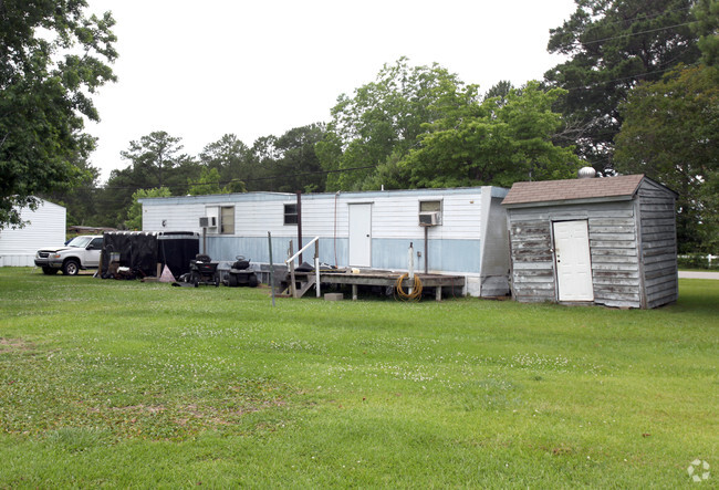 Building Photo - Oakley Mobile Home Park