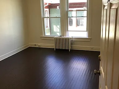 Building Photo - 40 N Chestnut St