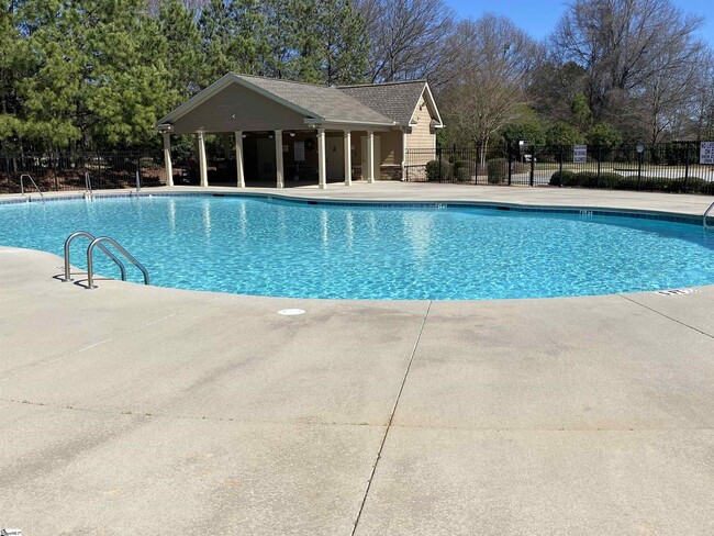 Building Photo - 126 Northwild Dr