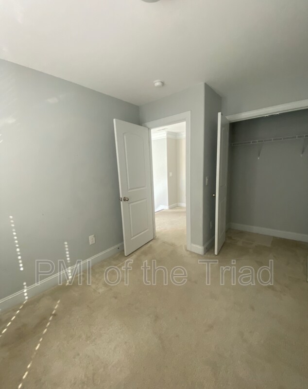 Building Photo - 1146 Augustine Heights Dr