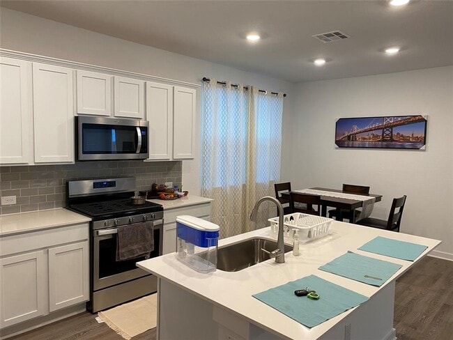 Building Photo - 117 Cupreata Ln