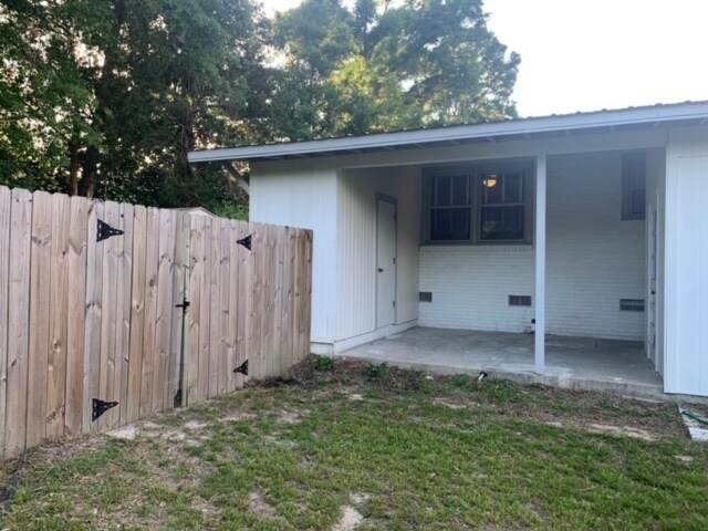 Building Photo - 3815 Gerhardt Dr