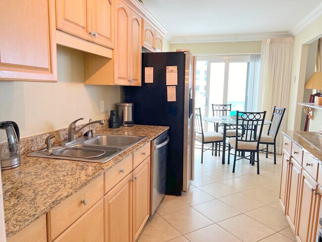 Building Photo - 3400 Galt Ocean Dr