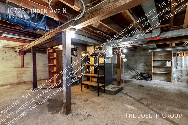 Building Photo - 10723 Linden Ave N