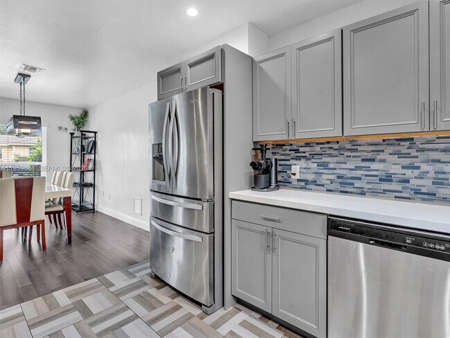 Building Photo - 1459 Rodman St