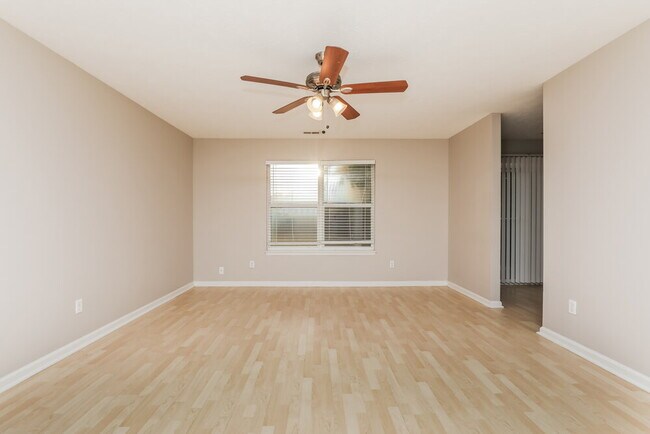 Building Photo - 5102 Emmert Dr