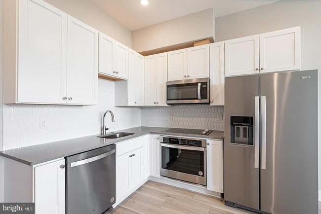 Building Photo - 1946 N 6th St