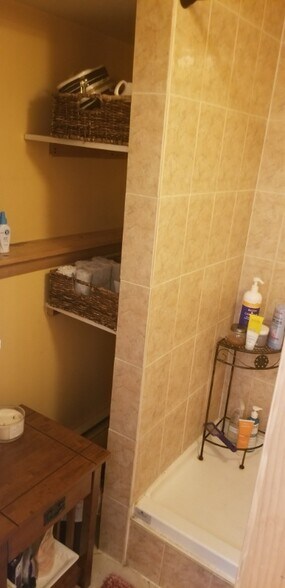 Building Photo - 4 Tristan Dr