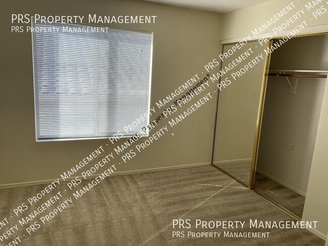 Building Photo - 324 W Colt Rd