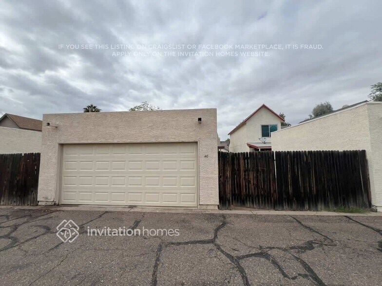 Building Photo - 1535 N Horne