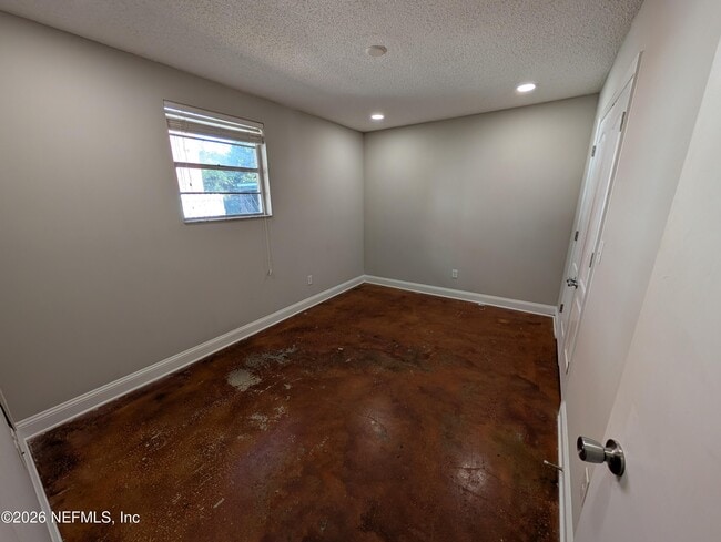 Building Photo - 2063 N Laura St