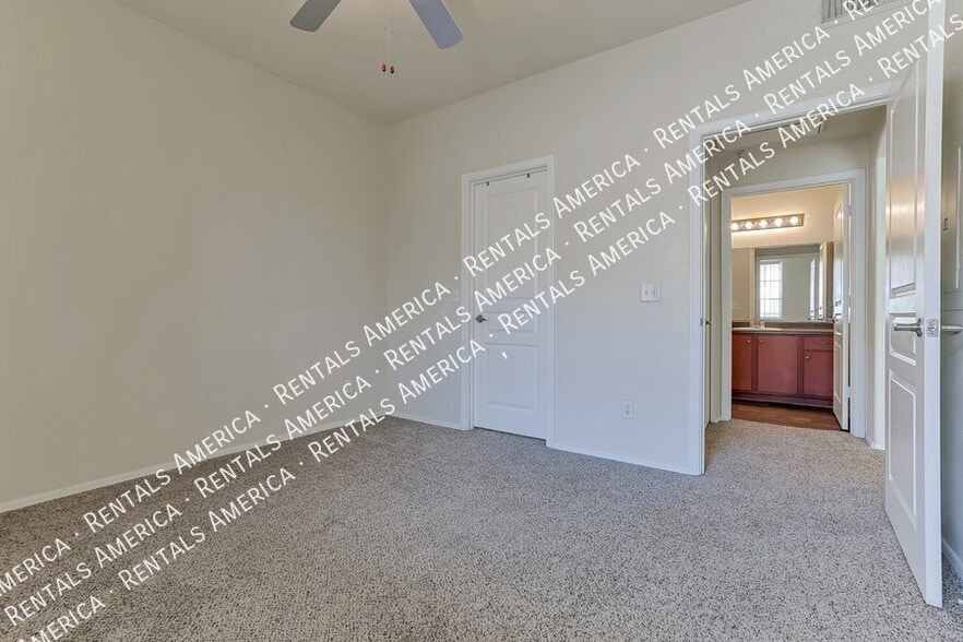 Building Photo - 1941 S Pierpont