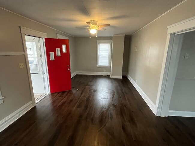 Primary Photo - Spacious 3-Bedroom Home with Basement – Av...