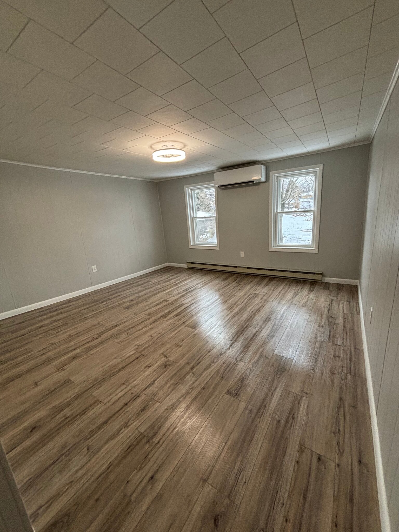 Master Bedroom - 39 Cleveland St