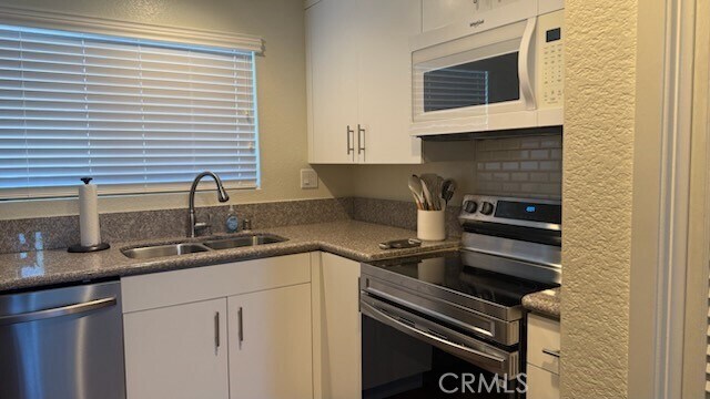 Building Photo - 27864 Emerald