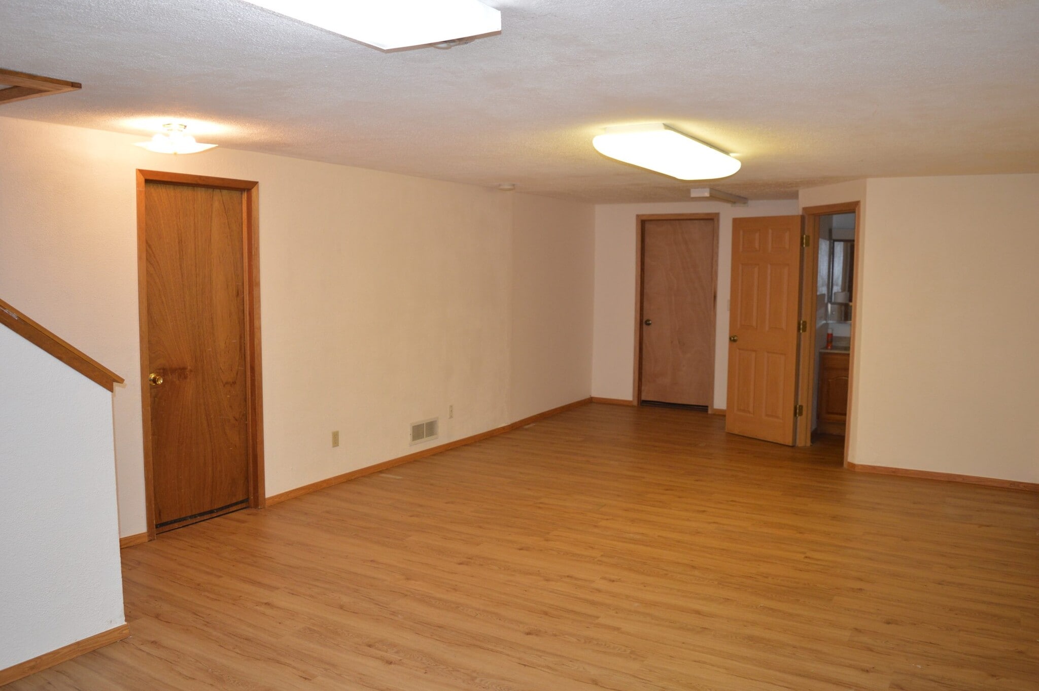 Building Photo - 837 10th Ave