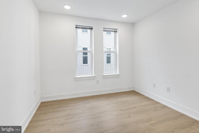 Building Photo - 1335 N Marston St