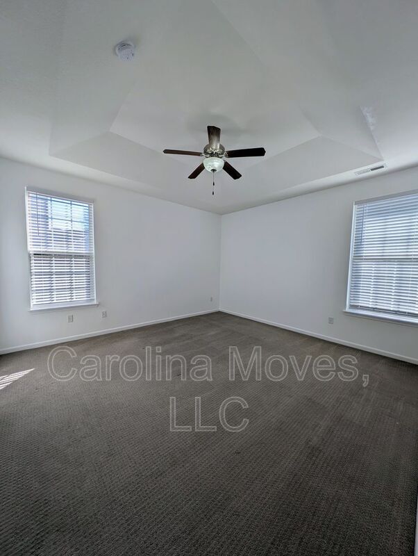 Building Photo - 124 Bascom Ct