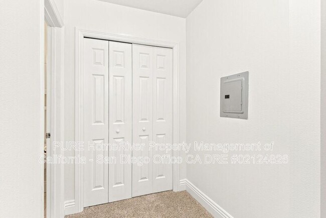 Building Photo - 1160 E Lexington Ave