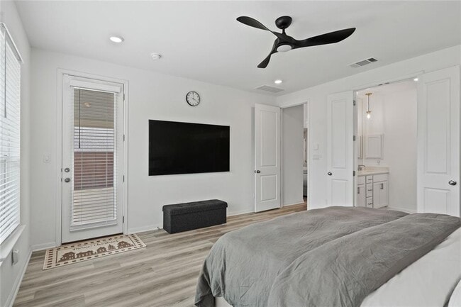 Building Photo - 708 Leeward Pass