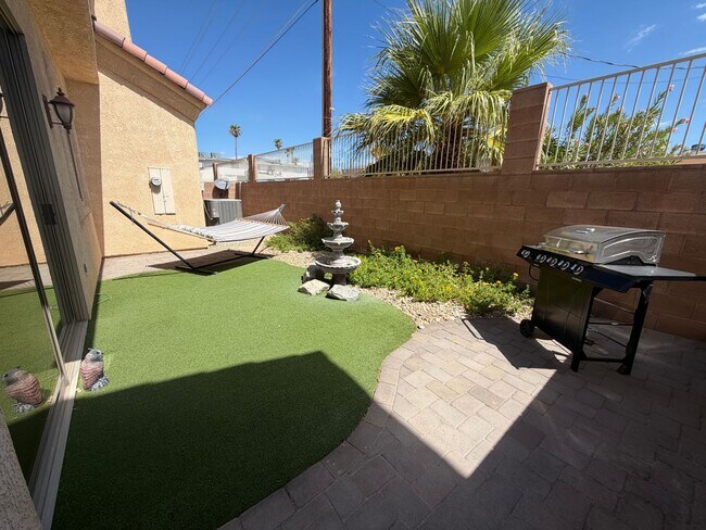 Building Photo - 2010 Richey Cir