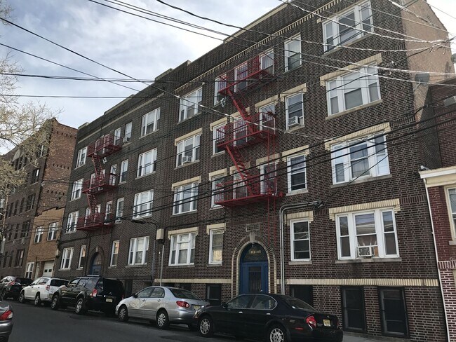 Building Photo - 109 67th Street