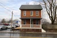 Building Photo - Spacious Manheim 3 Bedroom, 2 Bath House