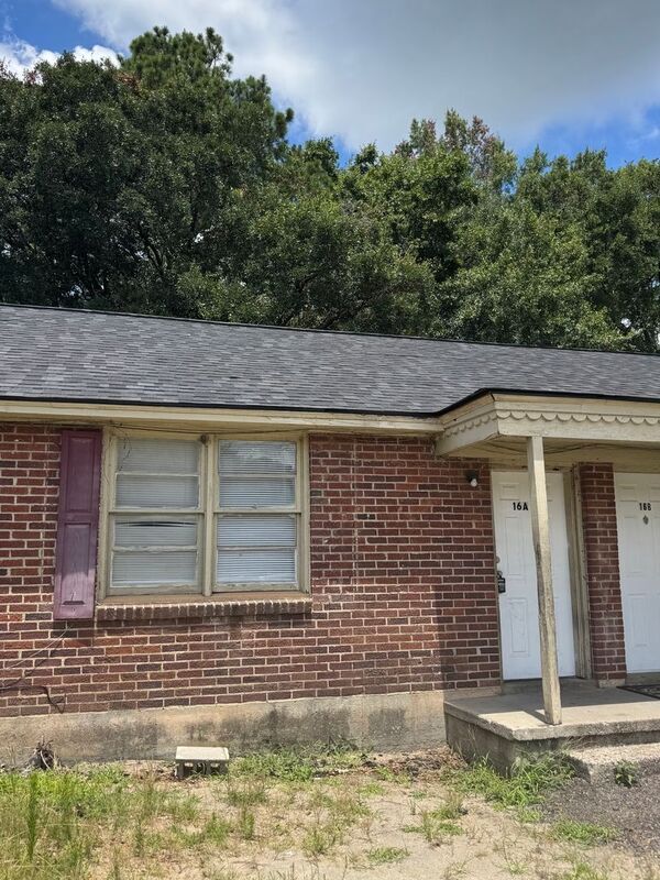 Building Photo - 16 Dixie Dr