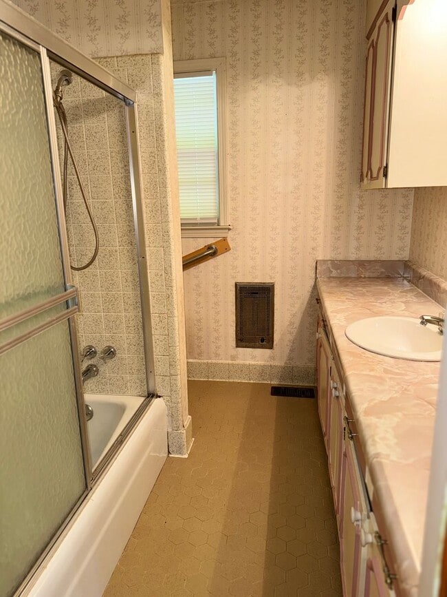 Building Photo - The Willows