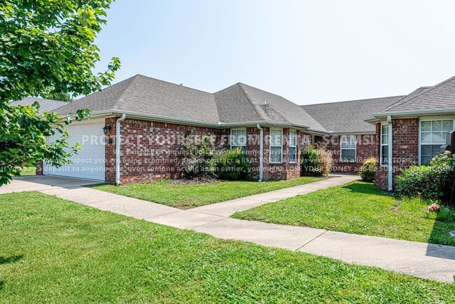 Building Photo - 245 Ravenwood Rd