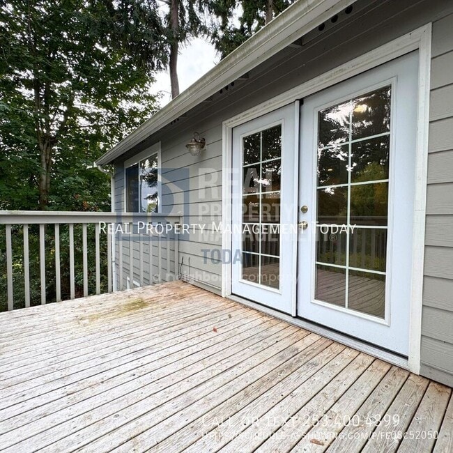 Building Photo - 2802 12th Ave Ct NW