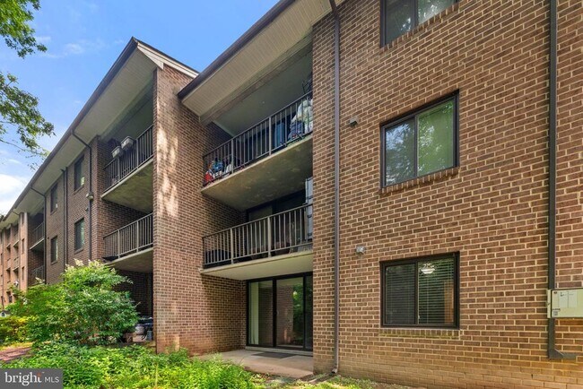 Building Photo - 1413 Northgate Square